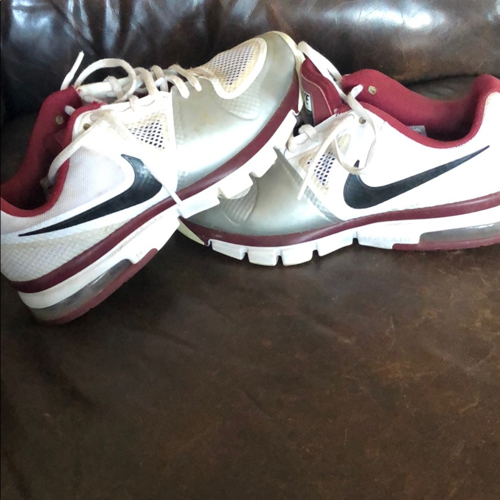 Nike volleyball shoe